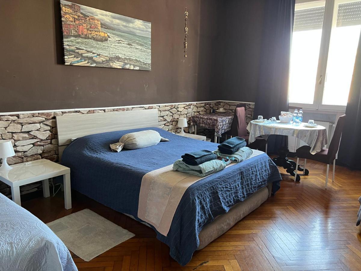 B&B Piazza Della Vittoria Genoa Exterior photo
