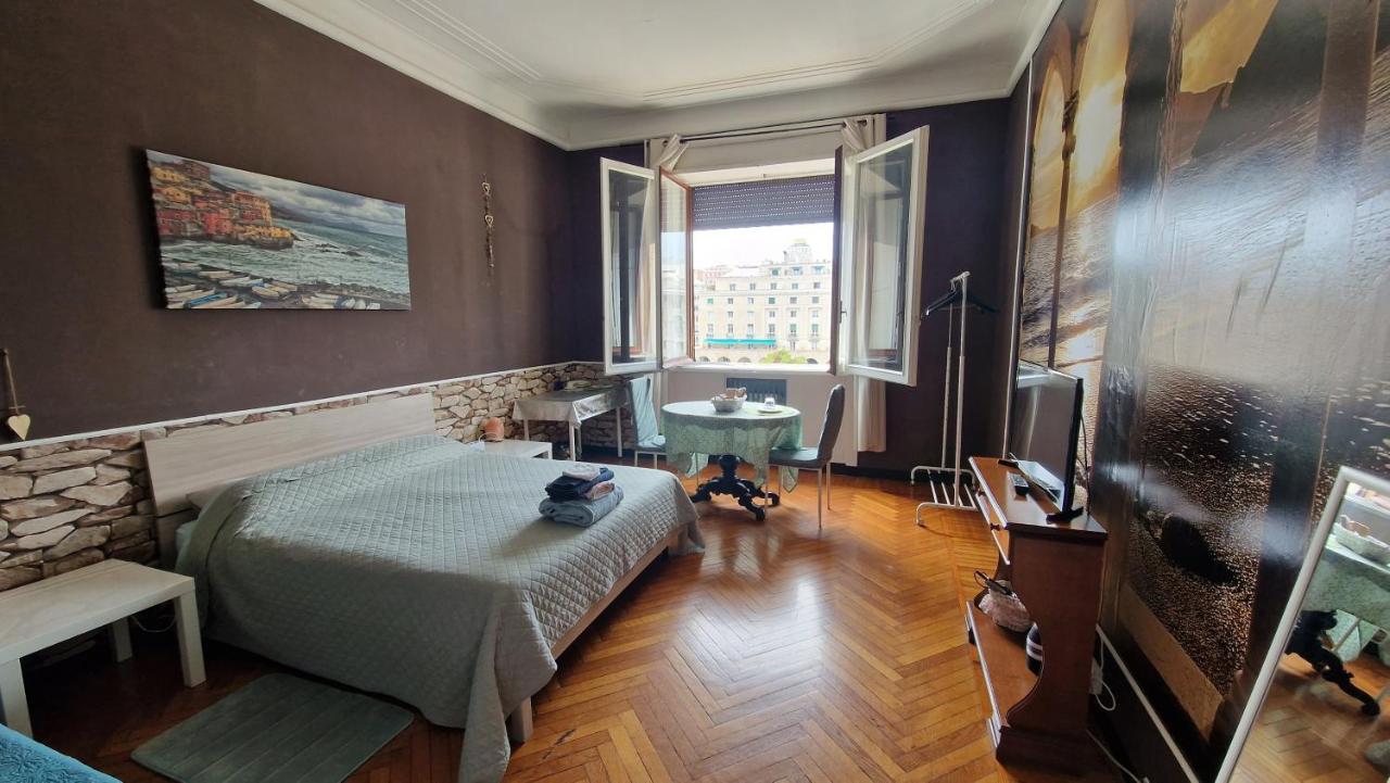 B&B Piazza Della Vittoria Genoa Exterior photo