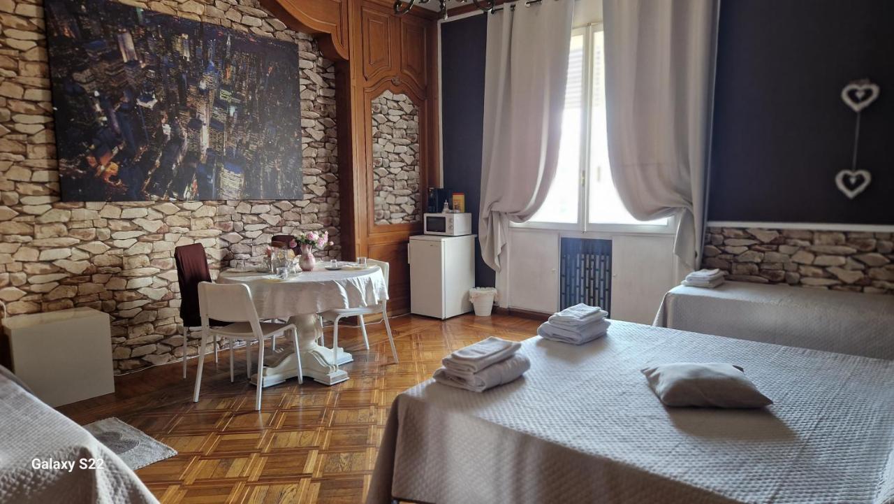B&B Piazza Della Vittoria Genoa Exterior photo